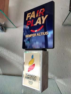 Reconocimiento Sublimado con base de cantera y acrílico